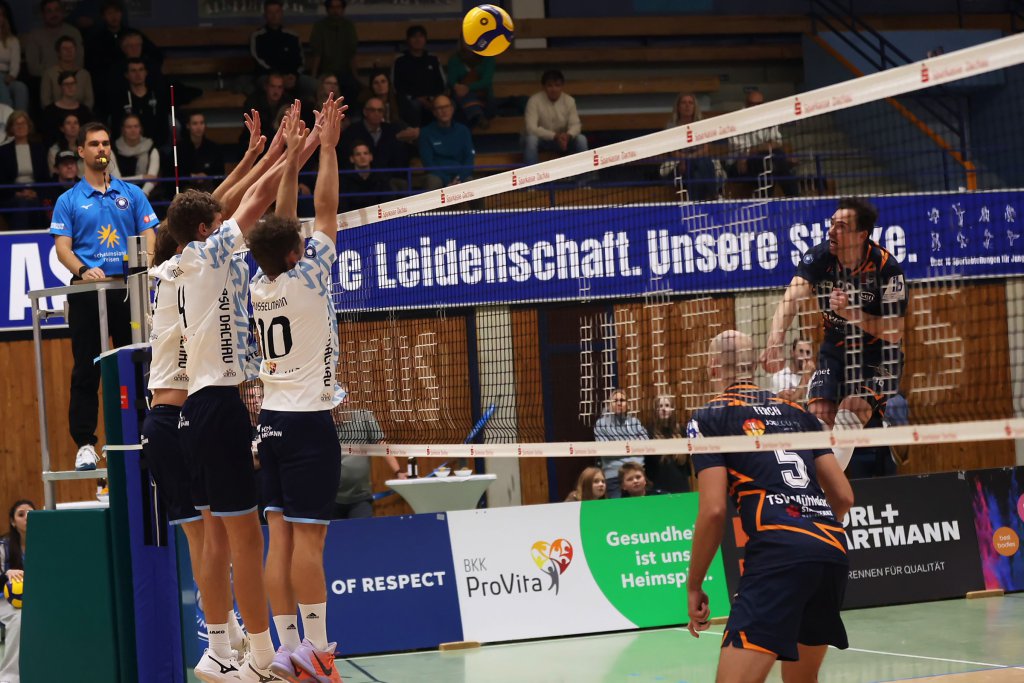 Fuenftes Heimspiel Fuenft