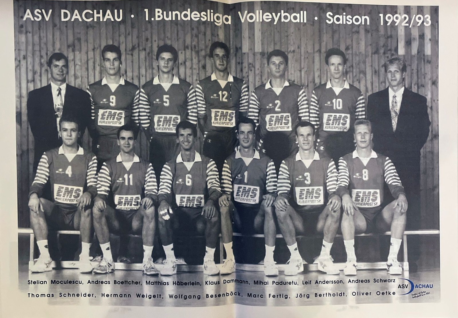 Die Mannschaft der Saison 1992/93 mit Stelian Moculescu