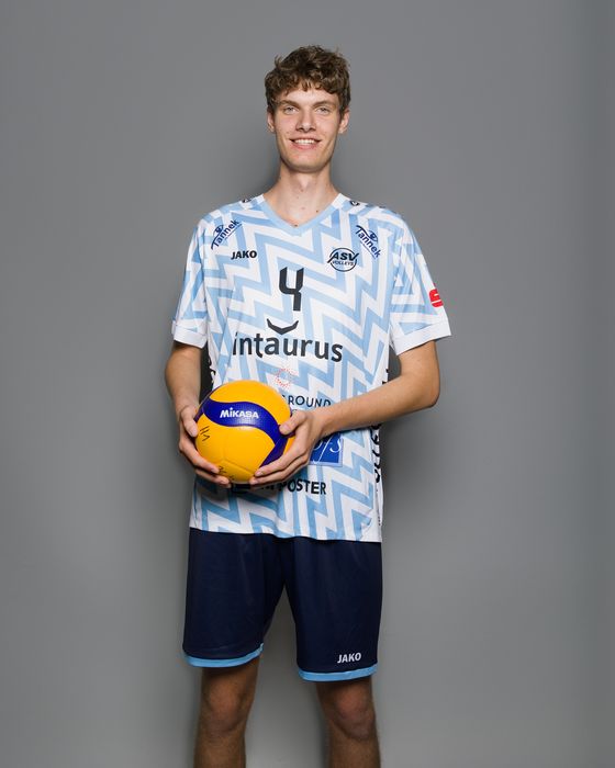 Yannick Quedzuweit beim Media Day 2026/27